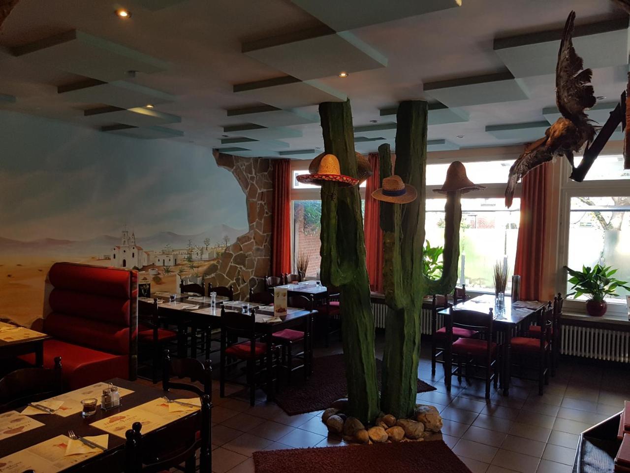 Desperados Hotel Bergen (Lower-Saxony) Exterior foto
